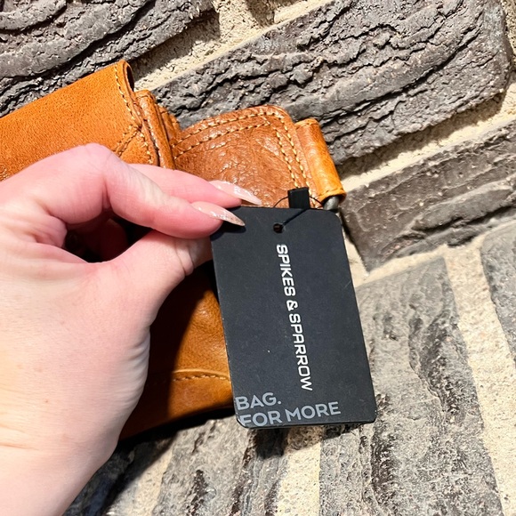 Spikes & Sparrow Waist Bag *BRAND NEW* - Picture 3 of 3